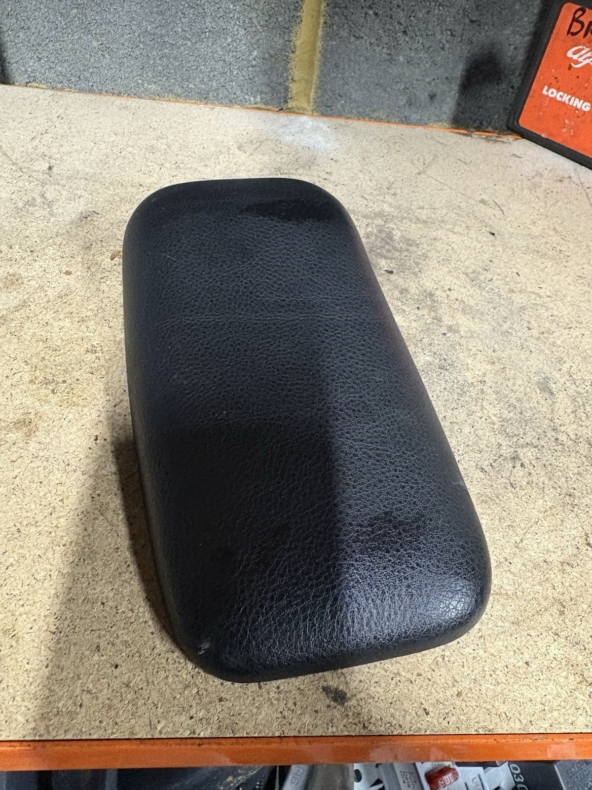 Alfa Spider 916 GTV Arm Rest Storage Box Centre Console Black0