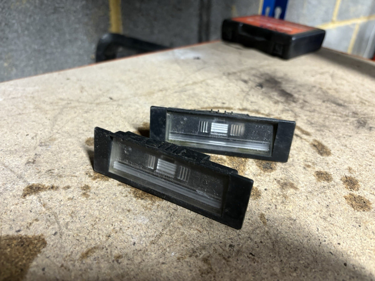 Rear Number Plate Light Pair - Alfa Romeo 156 147 Brera GT 159 Giulietta 1660