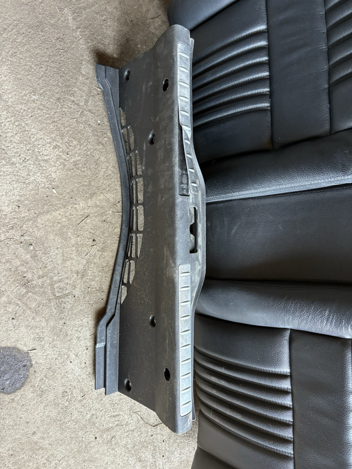 Alfa Romeo GT Boot Plastic Trim Panel Lock Cover0