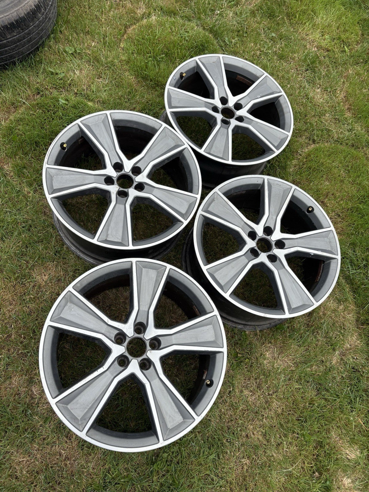 5x112 Audi 2015+ Q7/SQ7 S-Line 20" alloy wheels speedline 3567 VAG 4M0 601 0250