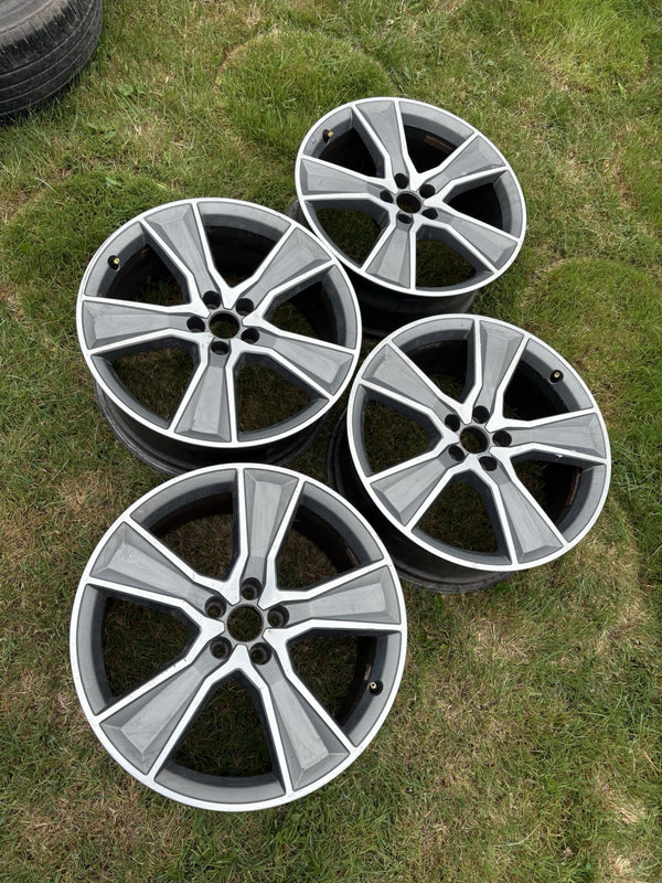 5x112 Audi 2015+ Q7/SQ7 S-Line 20" alloy wheels speedline 3567 VAG 4M0 601 0250