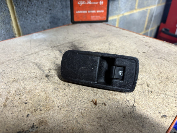 PASSENGER - Electric Window Switch - Alfa Romeo Mito 2008-20200