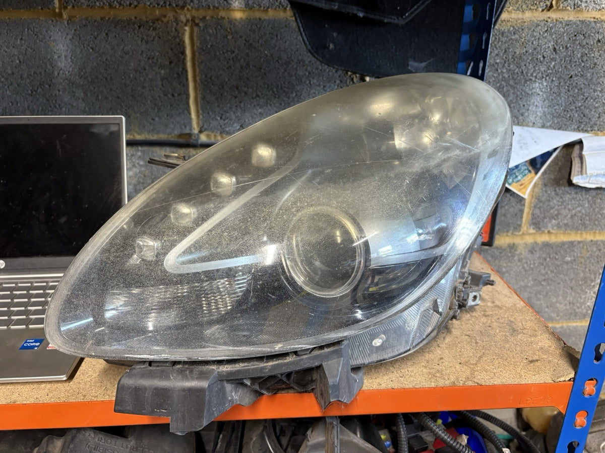 2010 2016 Alfa Romeo Giulietta MK3 N/S Passenger  Side Headlight Broken Bracket0