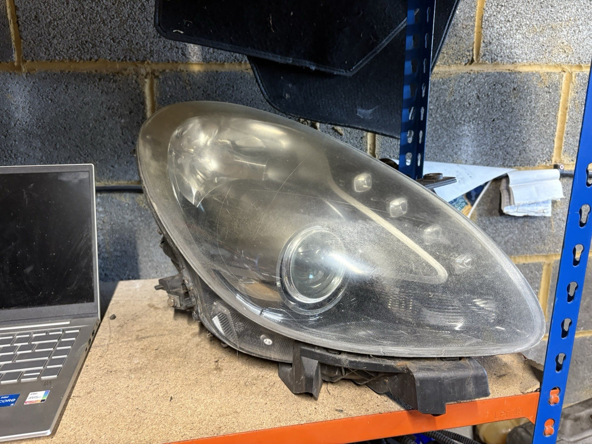 2010 - 2016 Alfa Romeo Giulietta MK3 - D/S Driver Side Headlight 005052022900