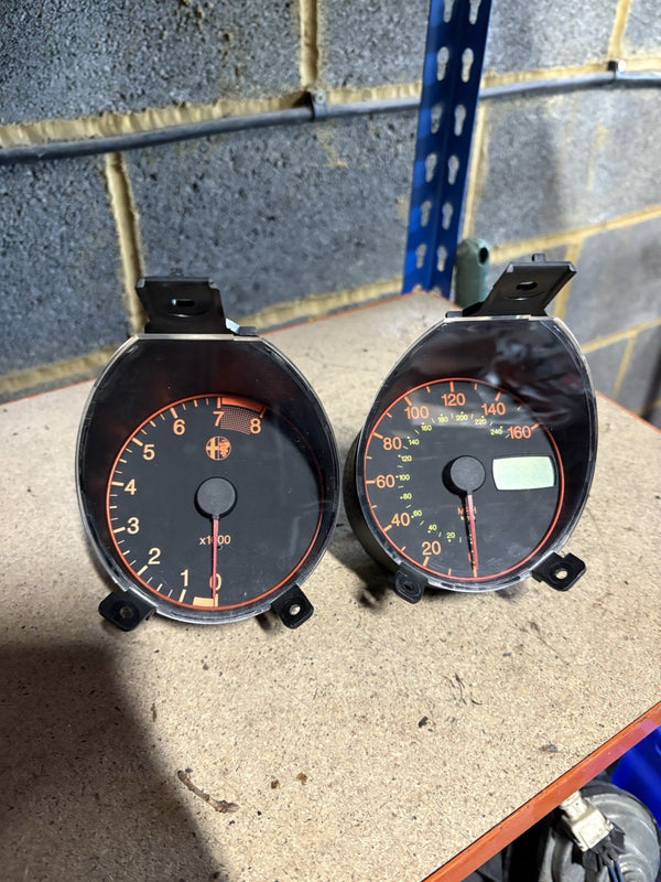 Alfa Speedo Instrument Cluster Clock  156 magneti marelli X2 Miles Veloce0