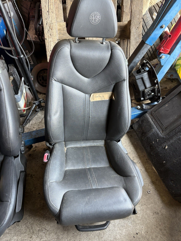 Alfa Romeo  GT 147 937 Leather Passenger  Seat Chair Cloverleaf Nearside0