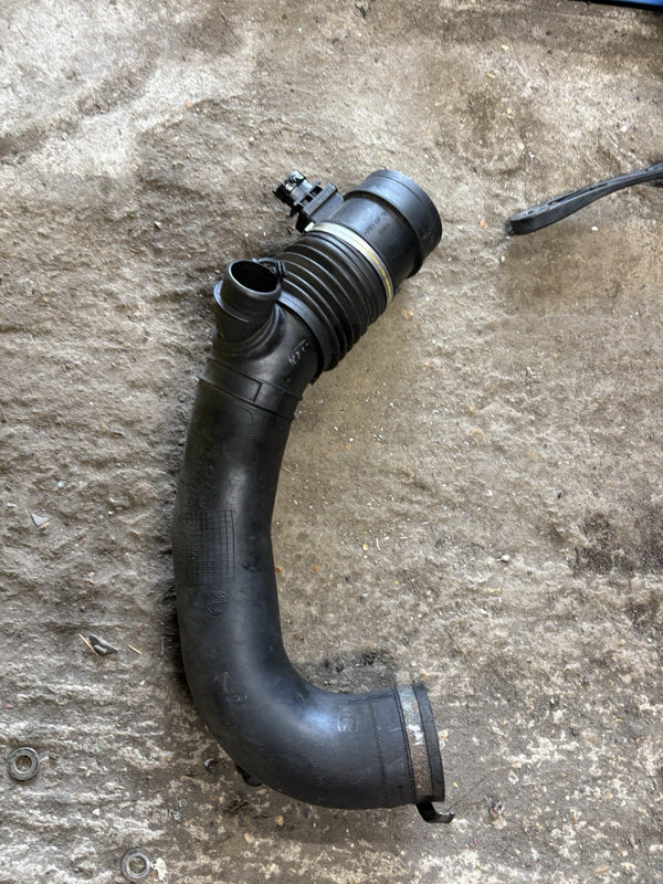 ALFA ROMEO 159 TI 2.4 AIR FLOW MAF SENSOR Pipe Brera Spider0