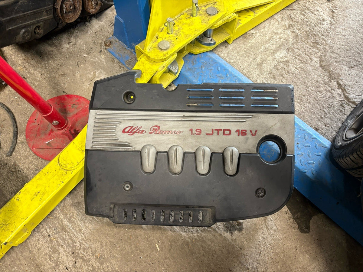 ALFA ROMEO GT 156 149 1.9jtd 16V ENGINE COVER0