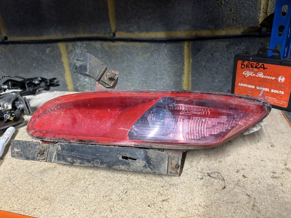 Alfa Romeo GT 2005 reverse reversing light 461419999 MUS197580