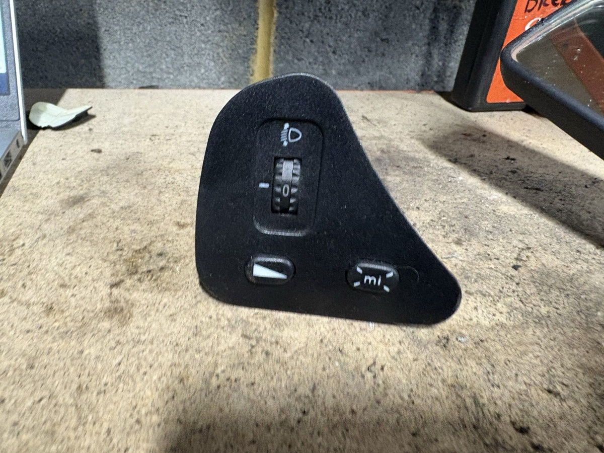 1996-2007 ALFA ROMEO 156 HEADLIGHT LEVEL ADJUSTER SWITCH PANEL BUTTON FREEPOST0