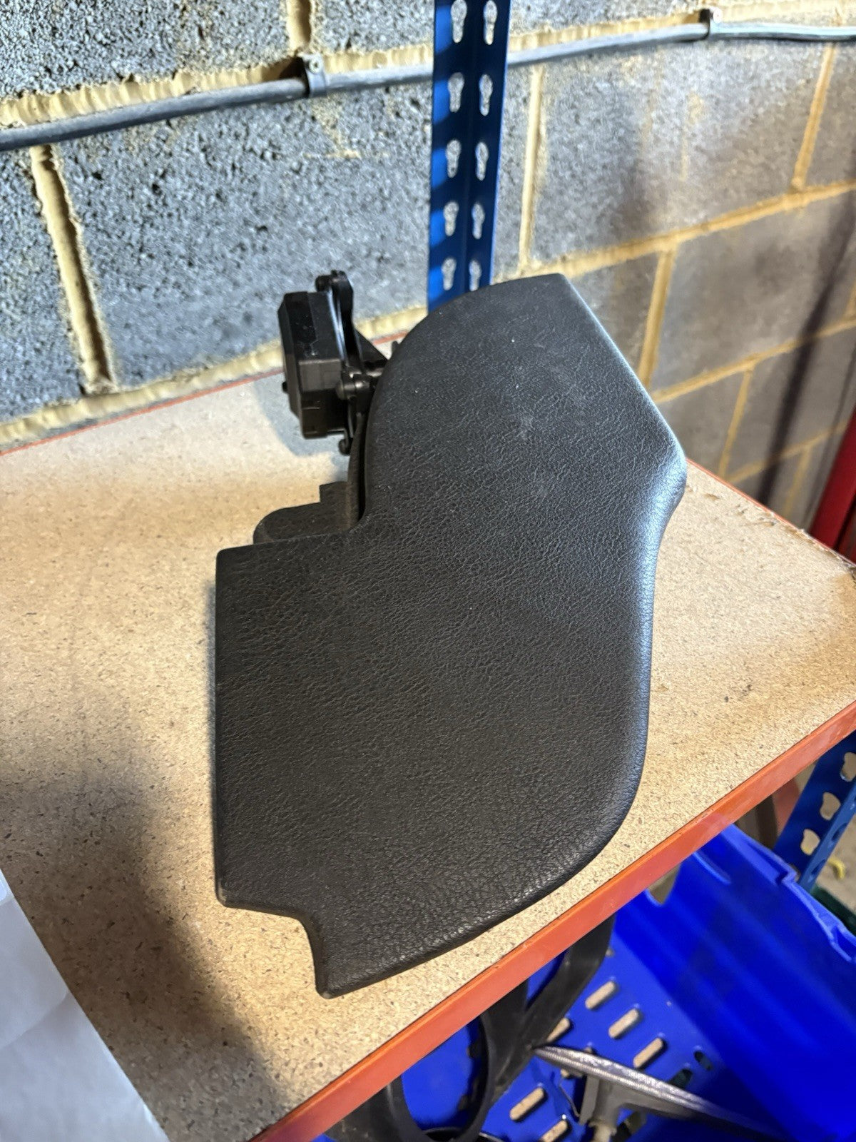 Alfa Romeo Spider 939 Convertible Roof Flap Motor Nearside0