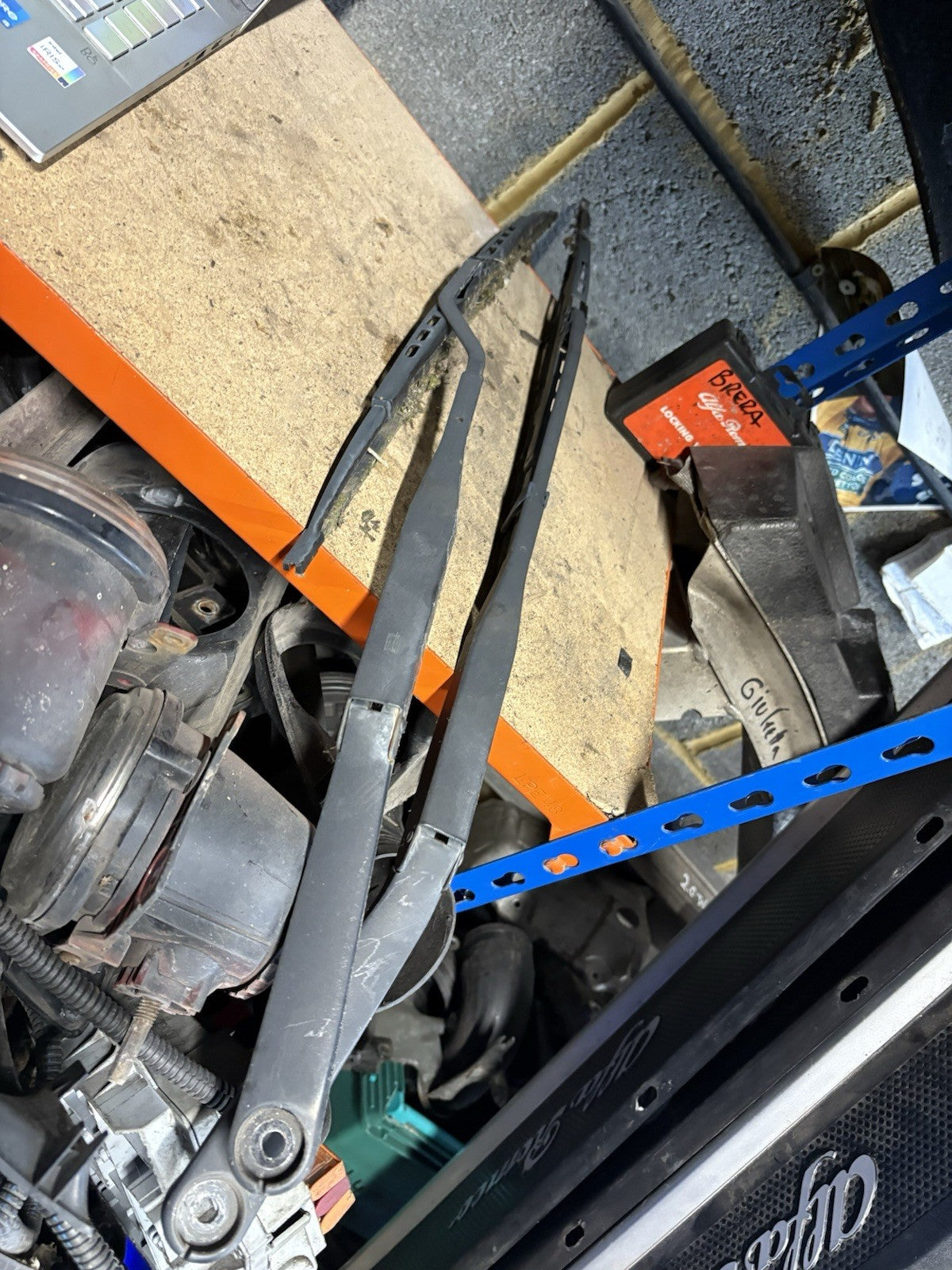 Alfa Romeo 156 Wiper Arms Front0