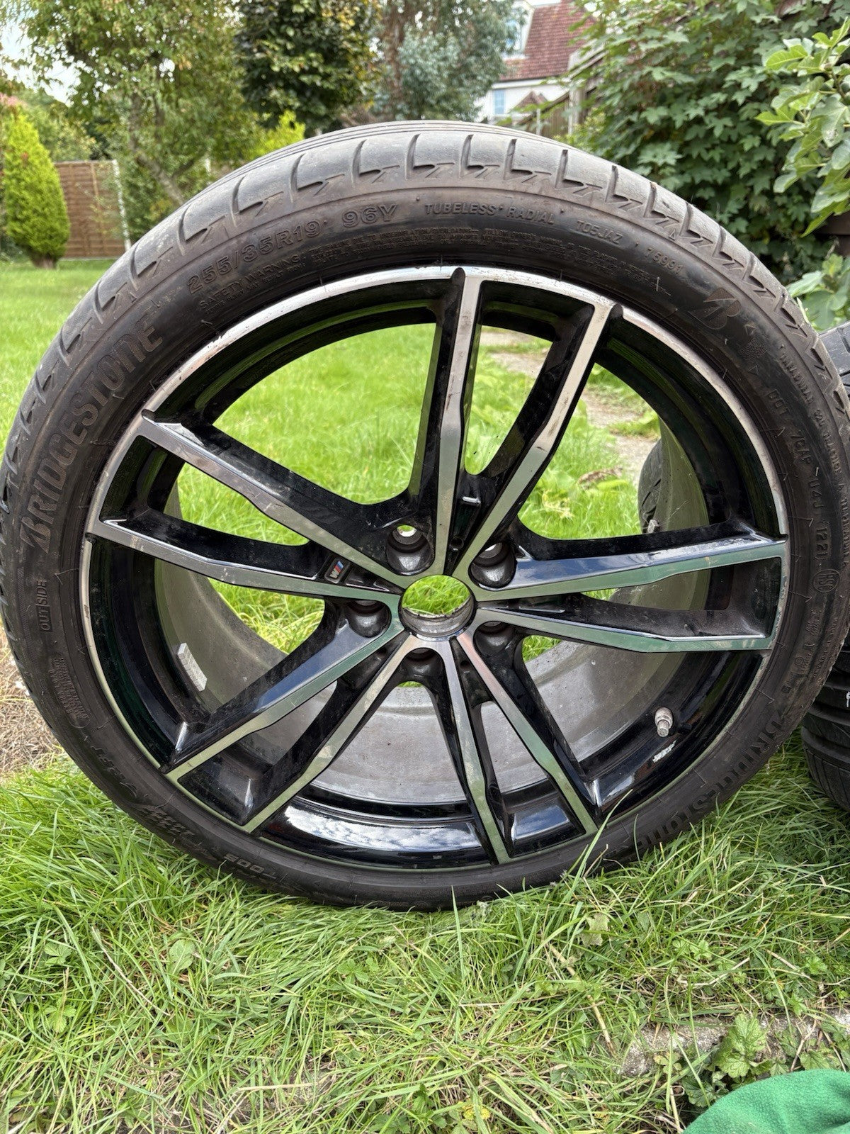X1 BMW 3 G20 G21 19" M-Sport Rear Alloy Wheel And Tyre 8090095 R40