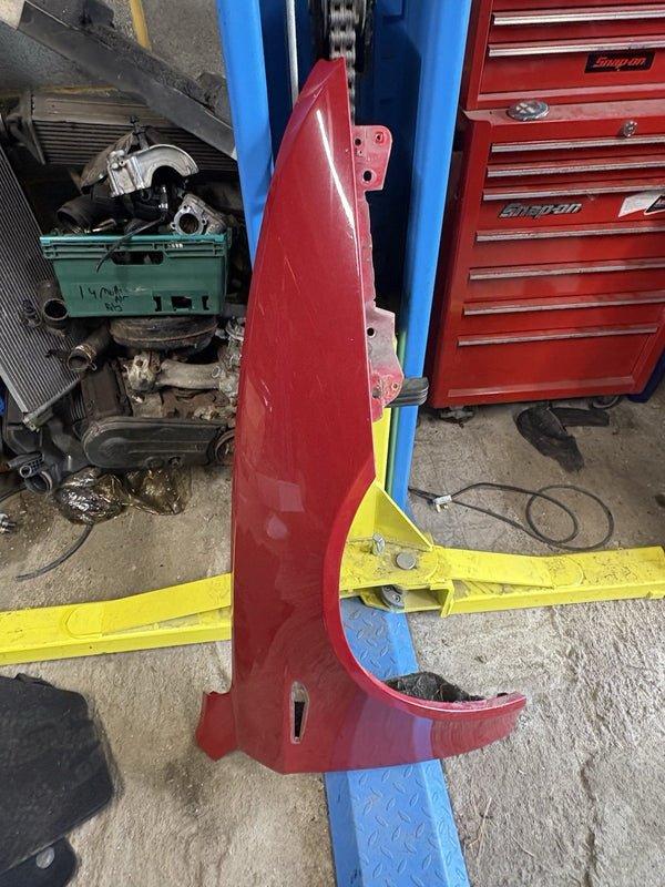 ALFA ROMEO BRERA  159 2.2 2.4 JTS V6 Q4 2006-2012 WING RIGHT SIDE Red0