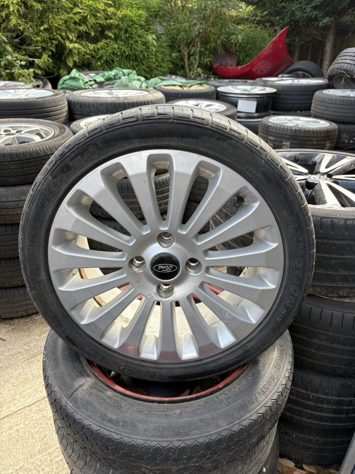 16" FORD FIESTA MK 7/8 Titanium 15 Spoke ALLOY WHEEL And 195/45 R16  TYRE Xs140