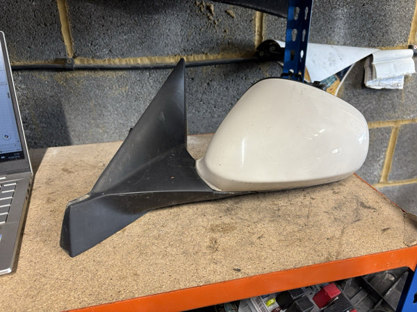 ALFA ROMEO MITO DOOR MIRROR PASSENGER SIDE NEARSIDE WING 2012 3 DOOR White0