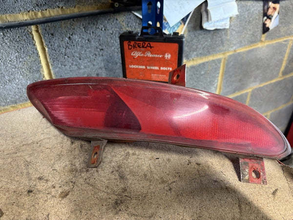 Alfa Romeo GT rear fog light assembly (2005-2010)0