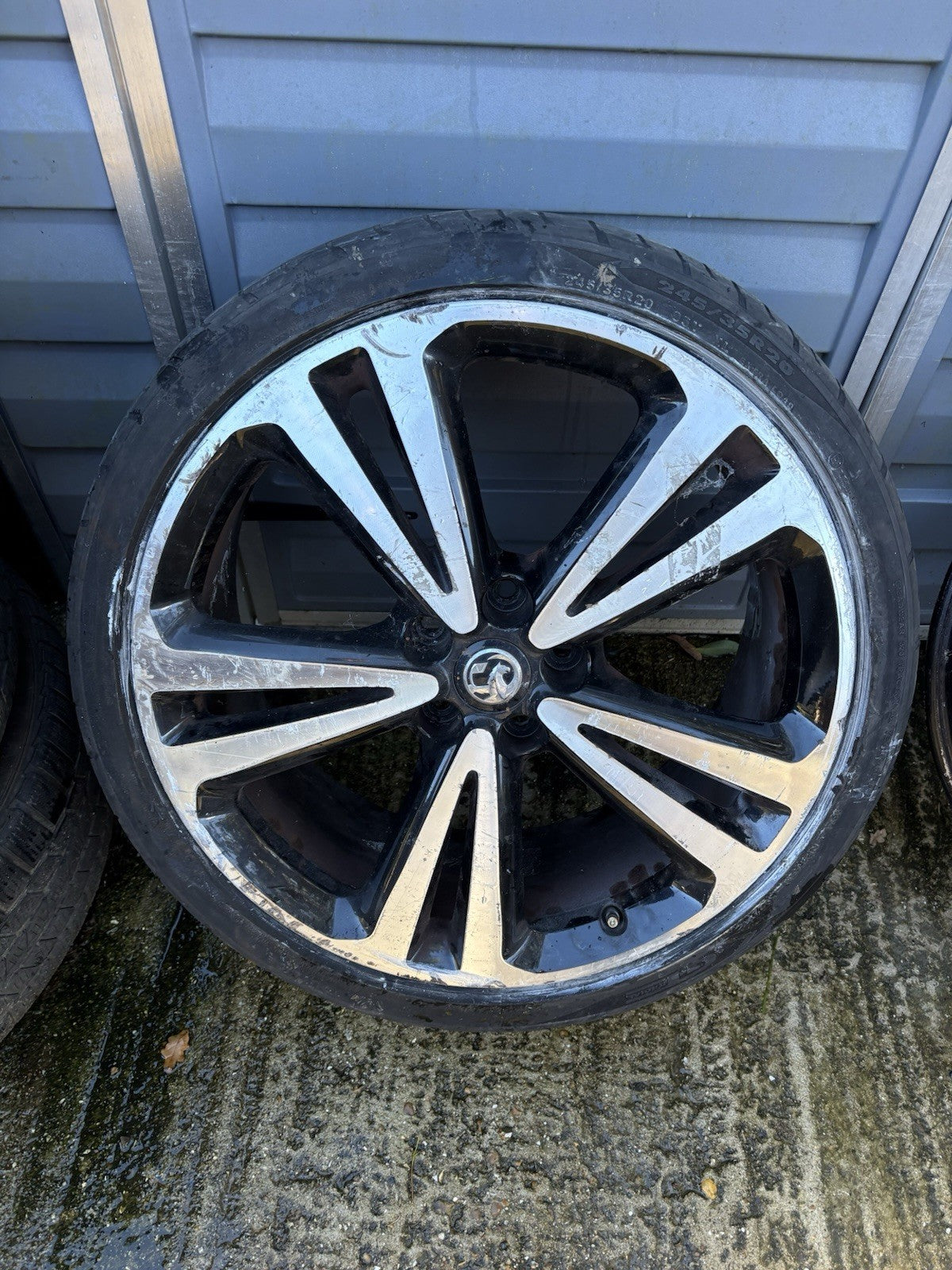Vauxhall Insignia 20" Inch SRI / VX-Line Alloy Wheel With Tyre Sri 210