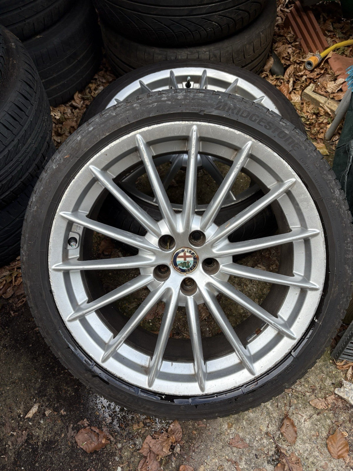 X1 5x98 18” Alfa Romeo Genuine Jetfin Alloy With Tyre 147 156 GTA GT 0010