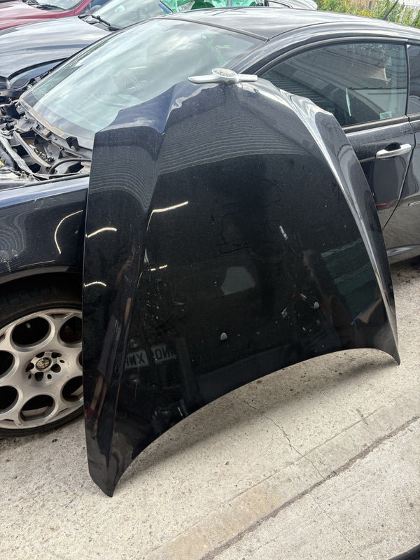 Alfa Romeo Gt Bonnet Black0