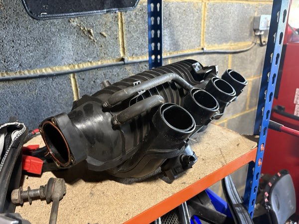 Alfa Romeo Brera 2006 Petrol intake manifold 55194138 RIZ13626 2.2 Jts0