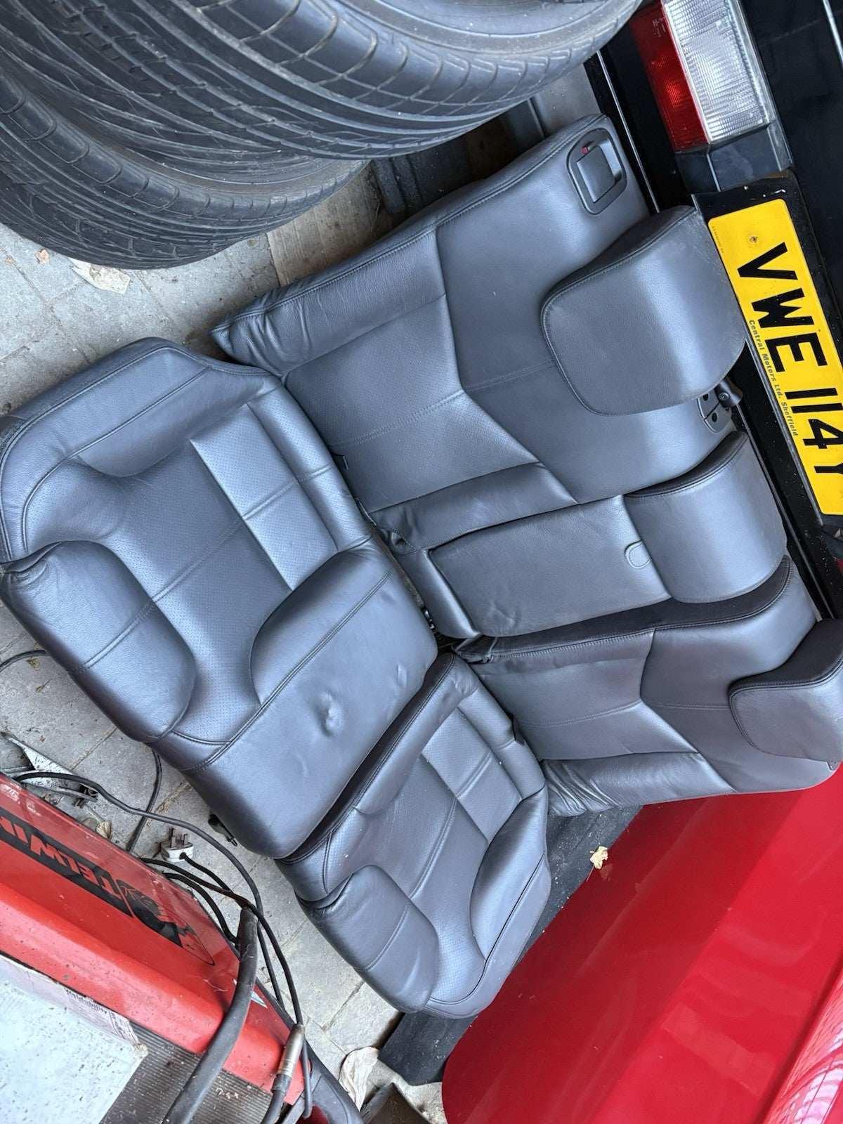 Alfa Romeo GT  Rear Dear  Seats Leather0
