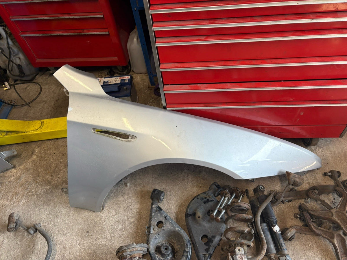 ALFA ROMEO BRERA  159 2.2 2.4 JTS V6 Q4 2006-2012 WING RIGHT SIDE Silver0