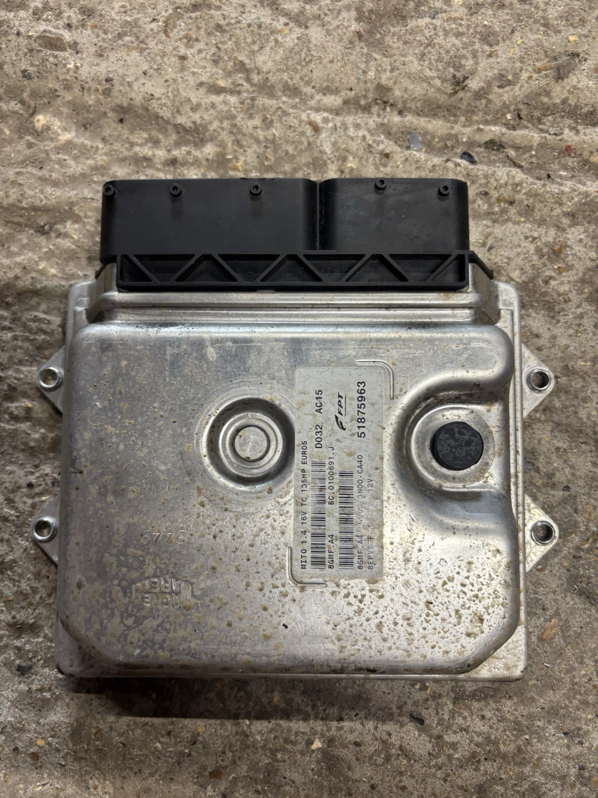 Alfa Romeo Mito 2010 51875963 Engine control unit module ECU RNR169280