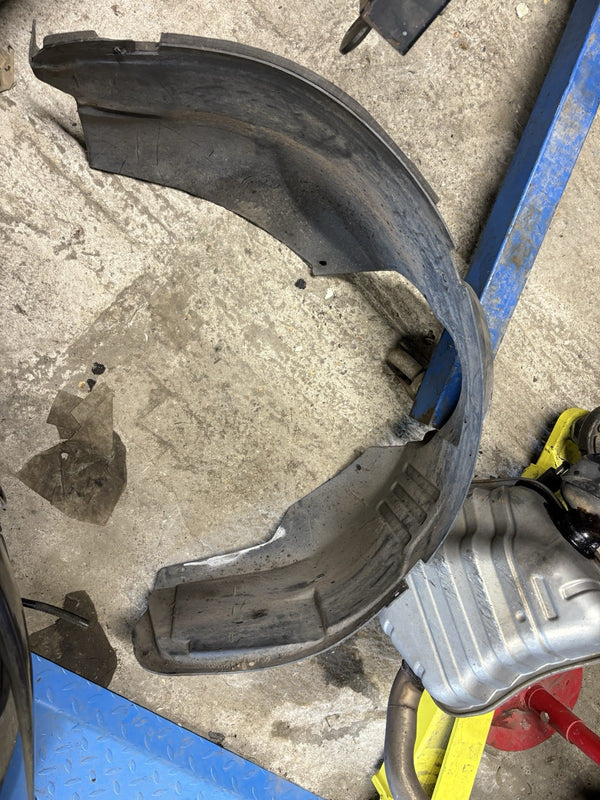ALFA ROMEO GTV Spider  Drivers  SIDE FRONT WHEEL ARCH LINER Offside Right0