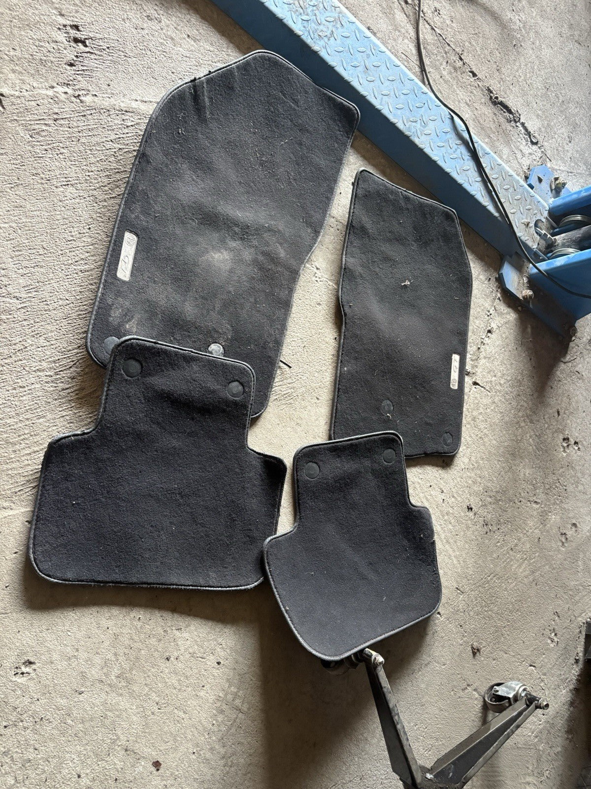 Alfa Romeo Gt Carpet Mats 2004-2010 Cloverleaf Blackline Matts0