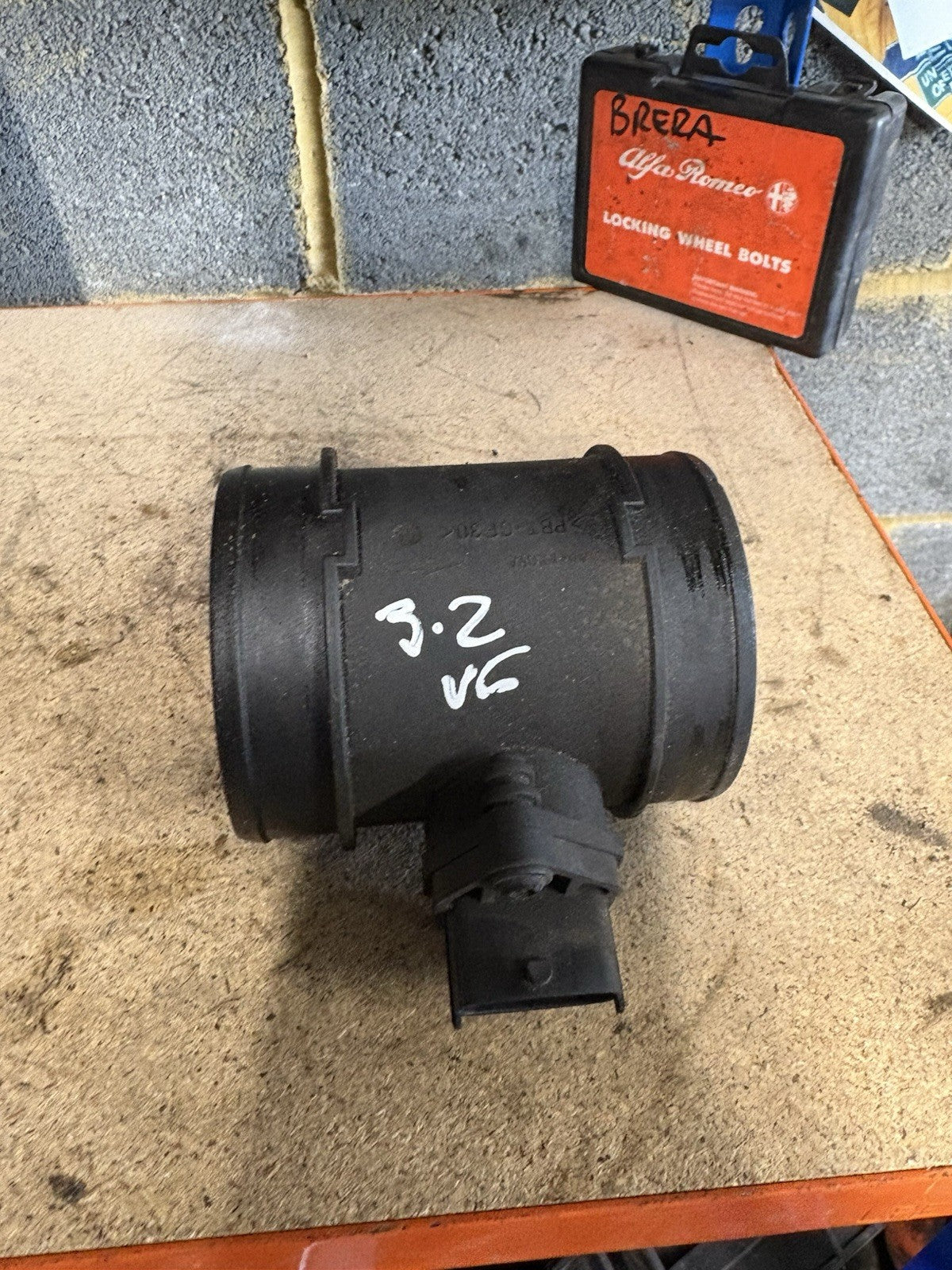 Alfa Romeo 159 Brera Spider 3.2 V6 JTS MAF Air Flow Sensor0