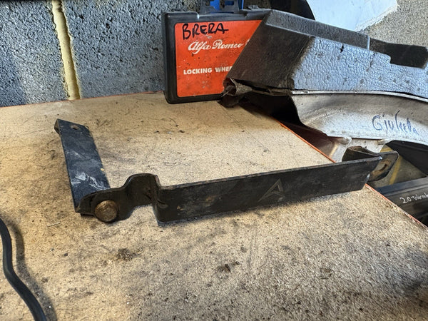 Alfa Romeo Brera Spider 159 Battery Clamp Bracket 0
