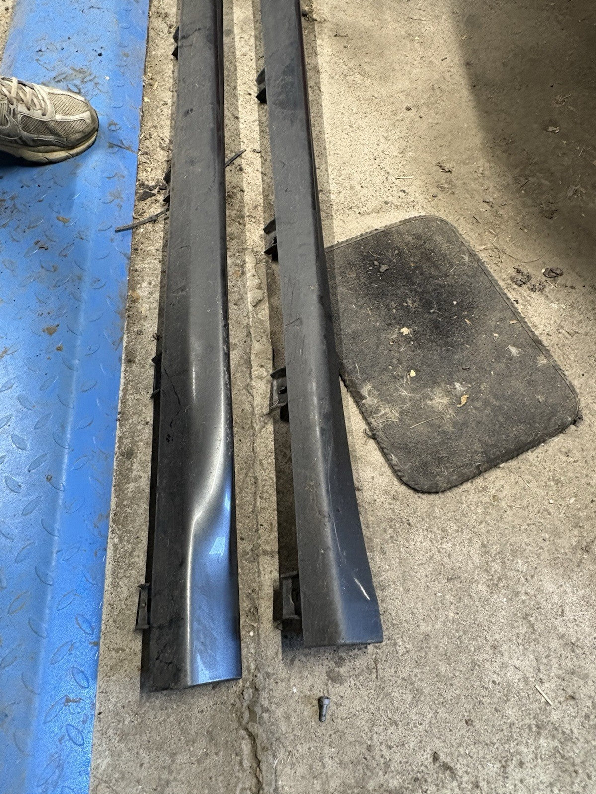 Alfa Romeo Giulietta Left And Right Side Skirts Grey 3190