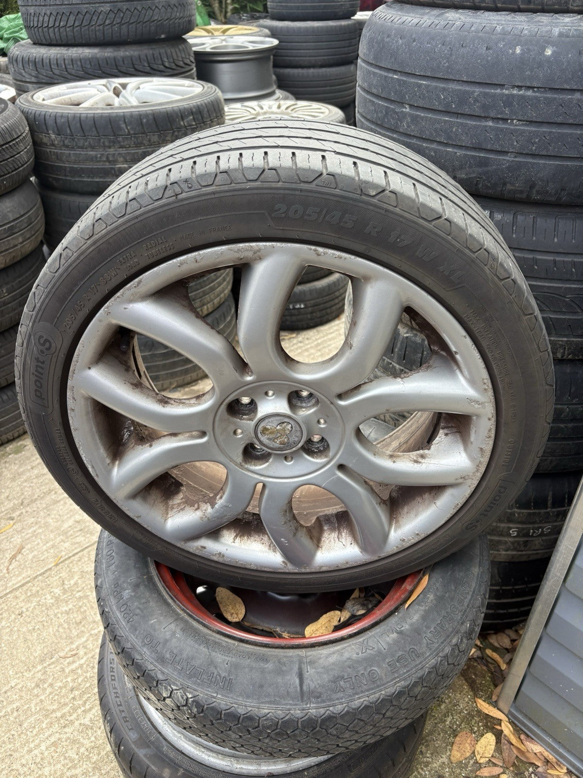 17" MINI Flame Spoke R97 Alloy Wheel  Rim  R56 R57 6775685 With Tyre Chilli 40