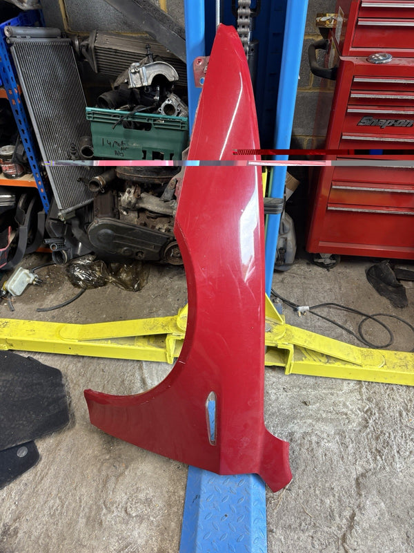 ALFA ROMEO BRERA  159 2.2 2.4 JTS V6 Q4 2006-2012 WING Left  SIDE Red0