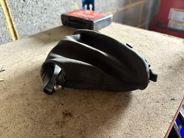 ALFA Romeo  SPIDER/BRERA HANDBRAKE GAITOR 05-110