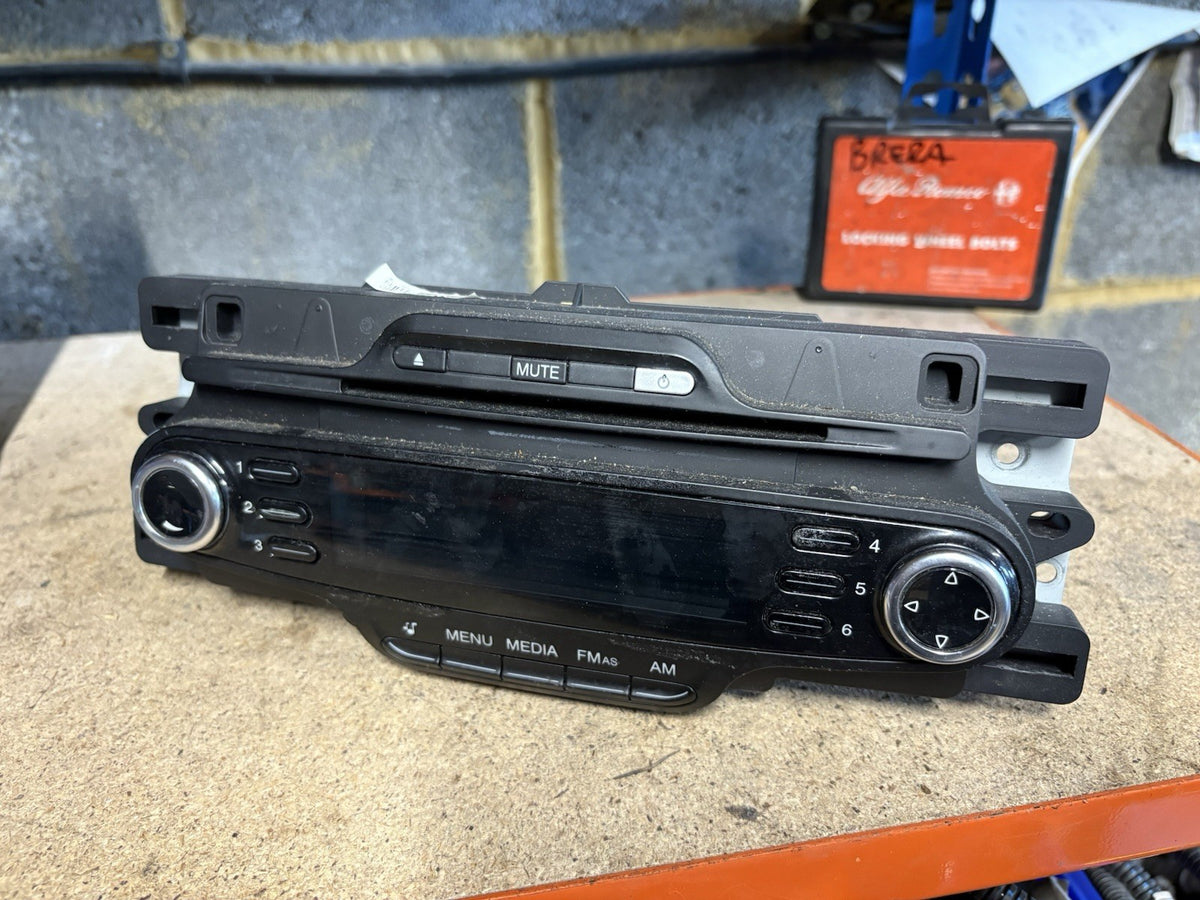 Alfa Romeo Giulietta MK3 (940) Stereo Head Unit CD Player 2010-2020 76403333160