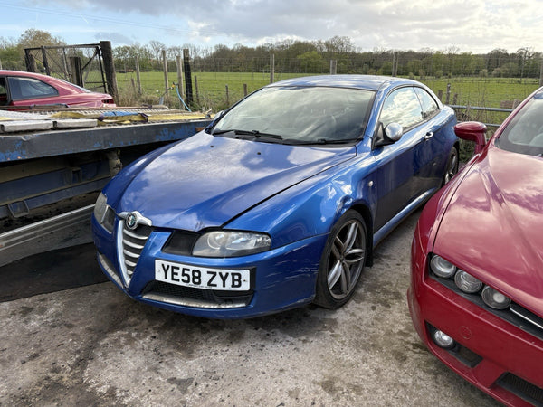 Alfa GT Cloverleaf 18” Wheel Nut  Breaking 1.9 Diesel Twin Spark Blue Red0