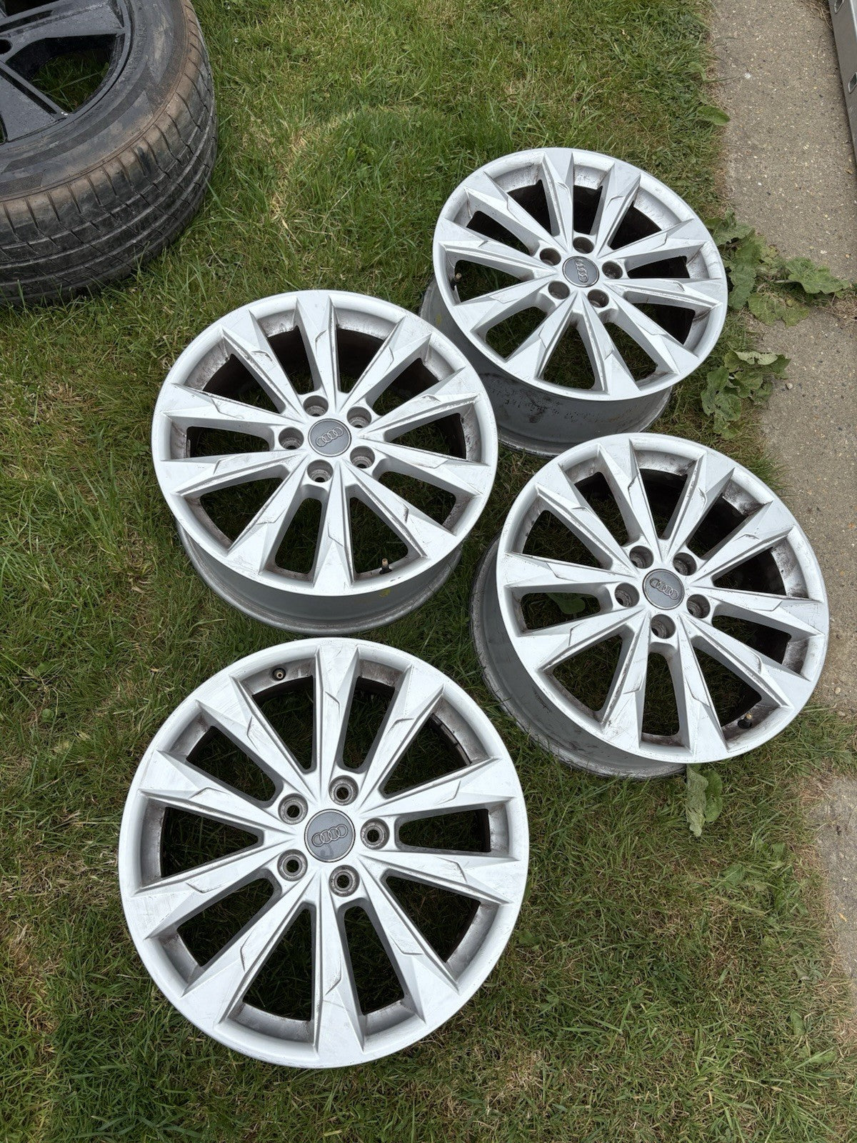 GENUINE AUDI Q3 2018-2023 18" ALLOY WHEELs, PART No 83A601025G No Tyres Rims0