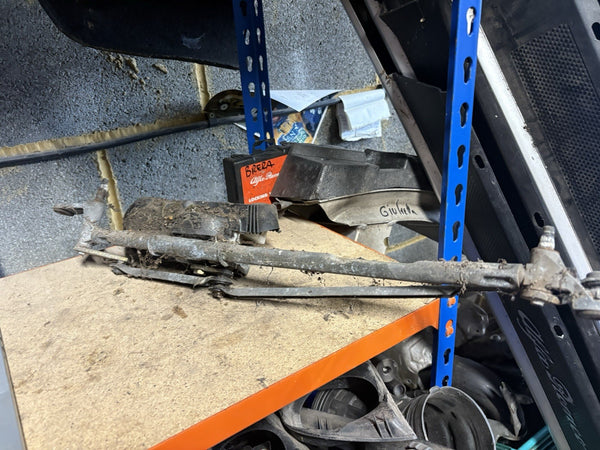 Alfa Romeo 156 Wiper Motor And Mechanism RIGHT HAND DRIVE0