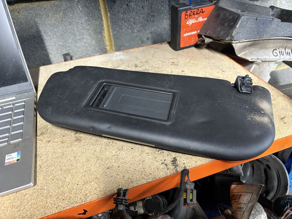 RIGHT Driver SIDE Used SUNVISOR in Blak Alfa Romeo 156 Original0