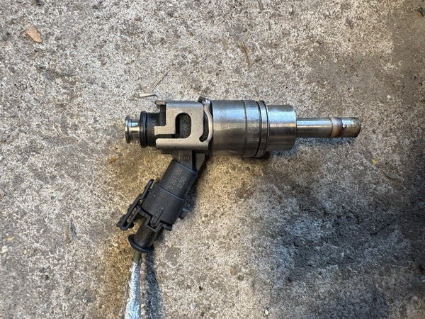 GDI Fuel Injector 0261500030 12589415for Alfa Romeo 159 Brera Spider 3.2 JTS Q40