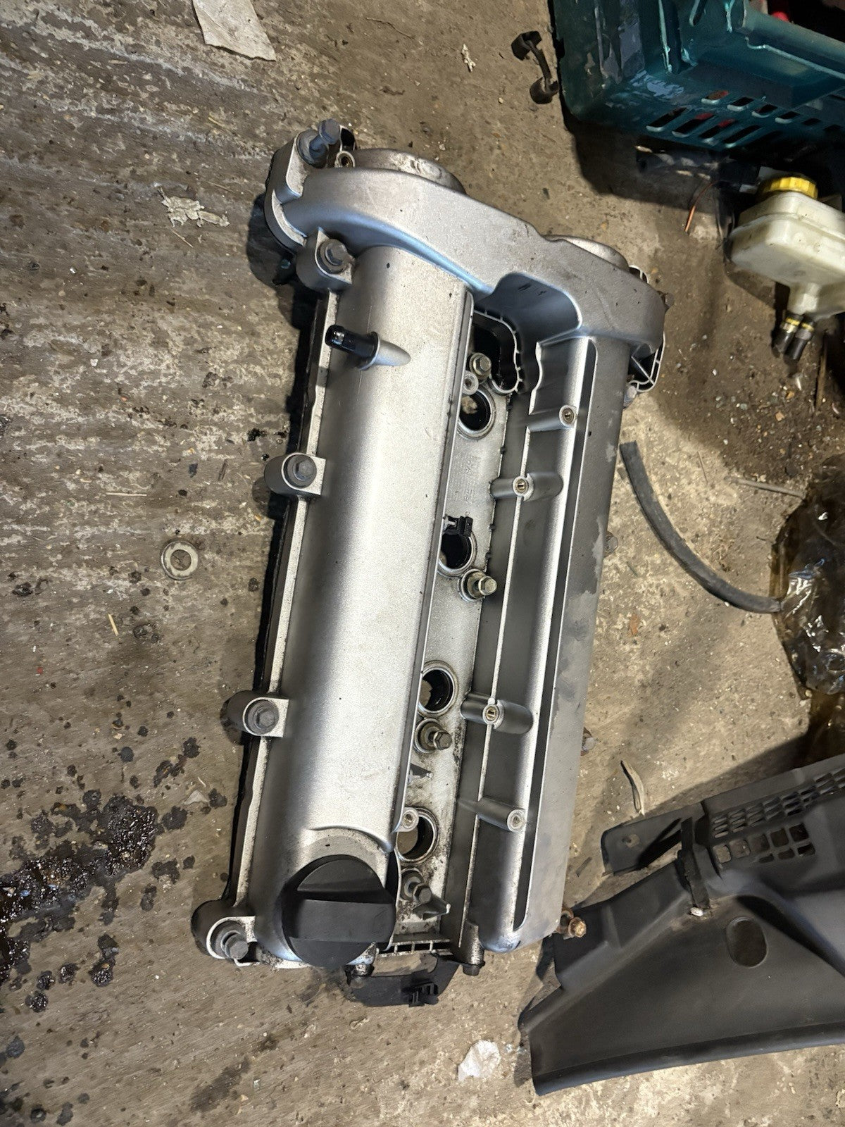 Alfa Romeo 2.2 JTS Brera 159 Complete Rocker Cover And Oil Cap0