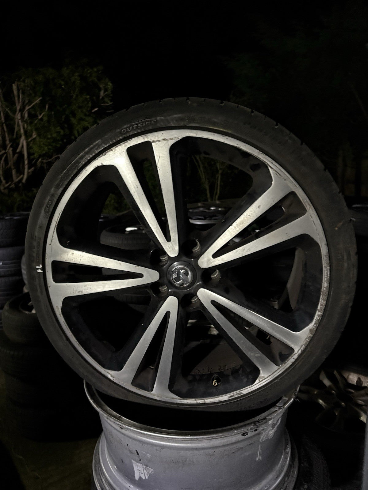 Vauxhall Insignia 20" Inch SRI / VX-Line Alloy Wheel With Tyre Sri 50