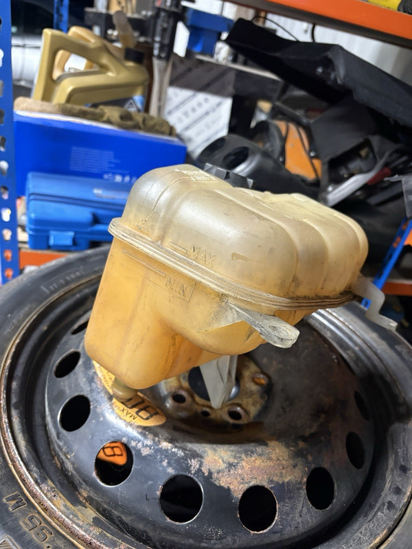 Alfa Romeo  916 GTV/ Spider Coolant Expansion Tank Bottle0