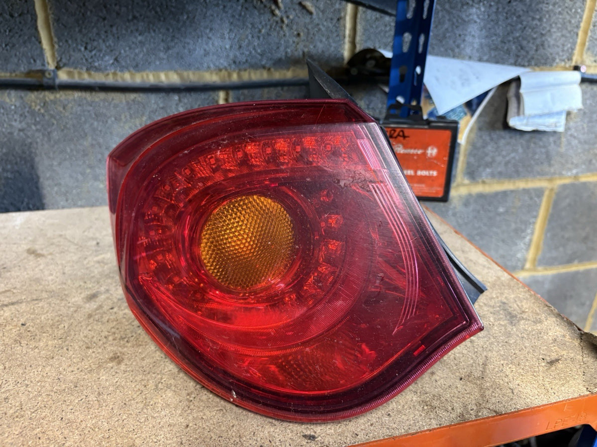 Alfa Romeo Giulietta 940 10-21 Passenger Side N/S Rear Outer Tail Light 505136130