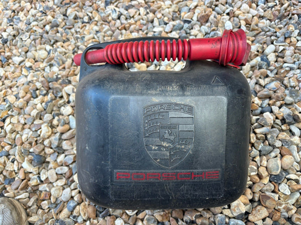 porsche plastic fuel can0