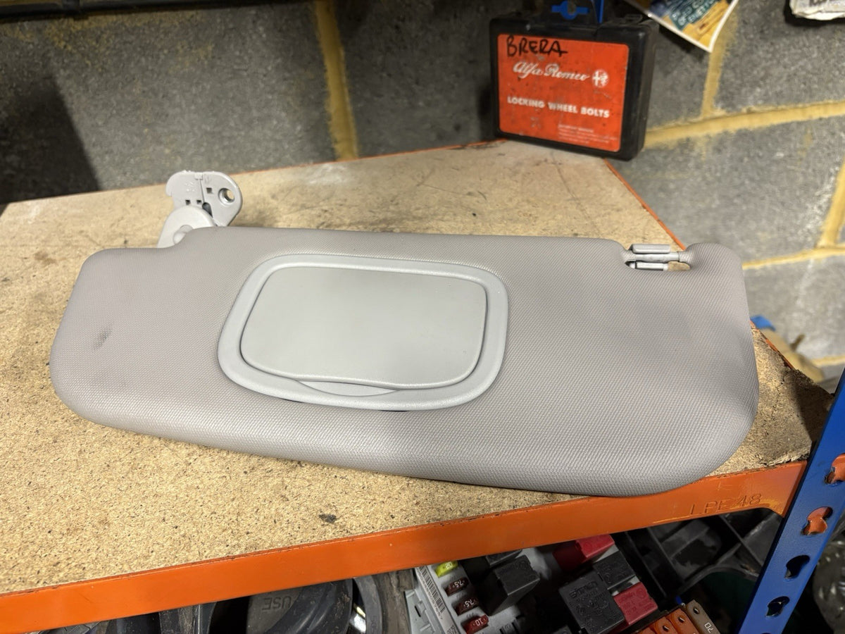 Alfa Romeo Gt Offside Left Hand Sun Visor Grey Fabric 156070685 Passenger0
